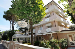 Hotel Azzurra Marina Di Pietrasanta